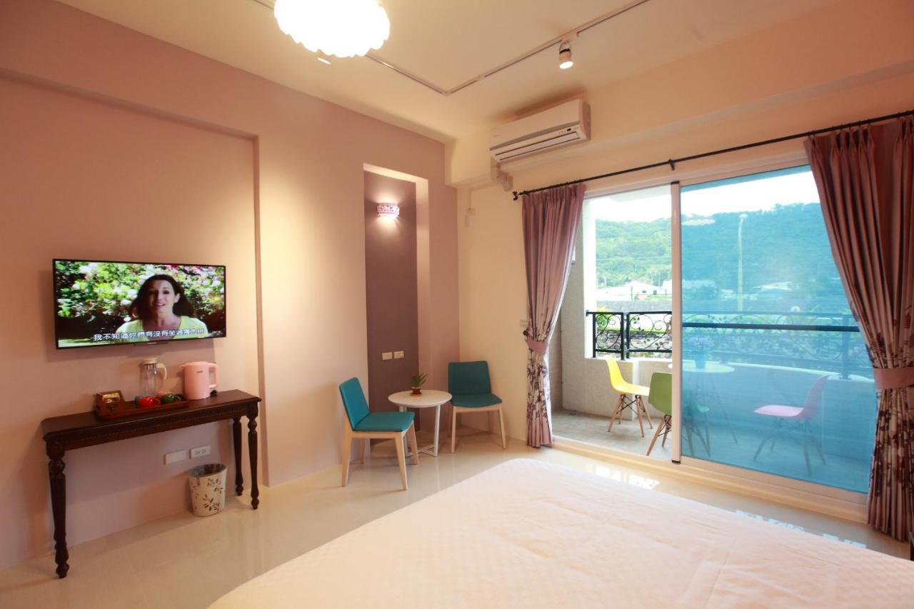 坡岸邊民宿 Hualien Extérieur photo